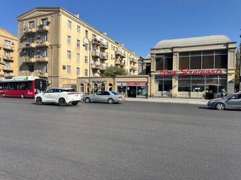 Satılır obyekt 43 m² — Bakı