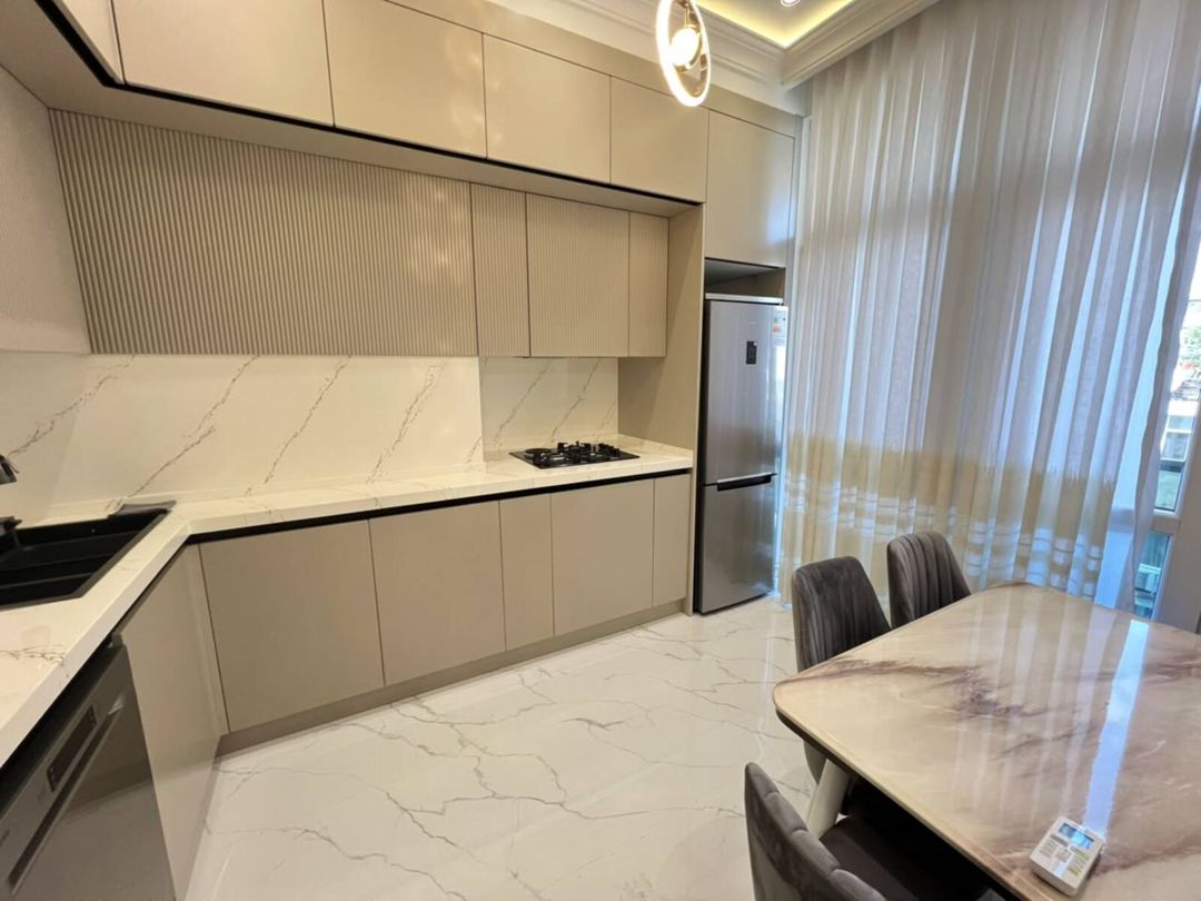 İcarəyə verilir 3 otaqlı yeni tikili 110 m² — Mənzil, Bakı (8)
