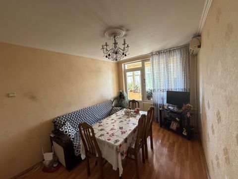 Satılır 2 otaqlı köhnə tikili 60 m² — Bakı