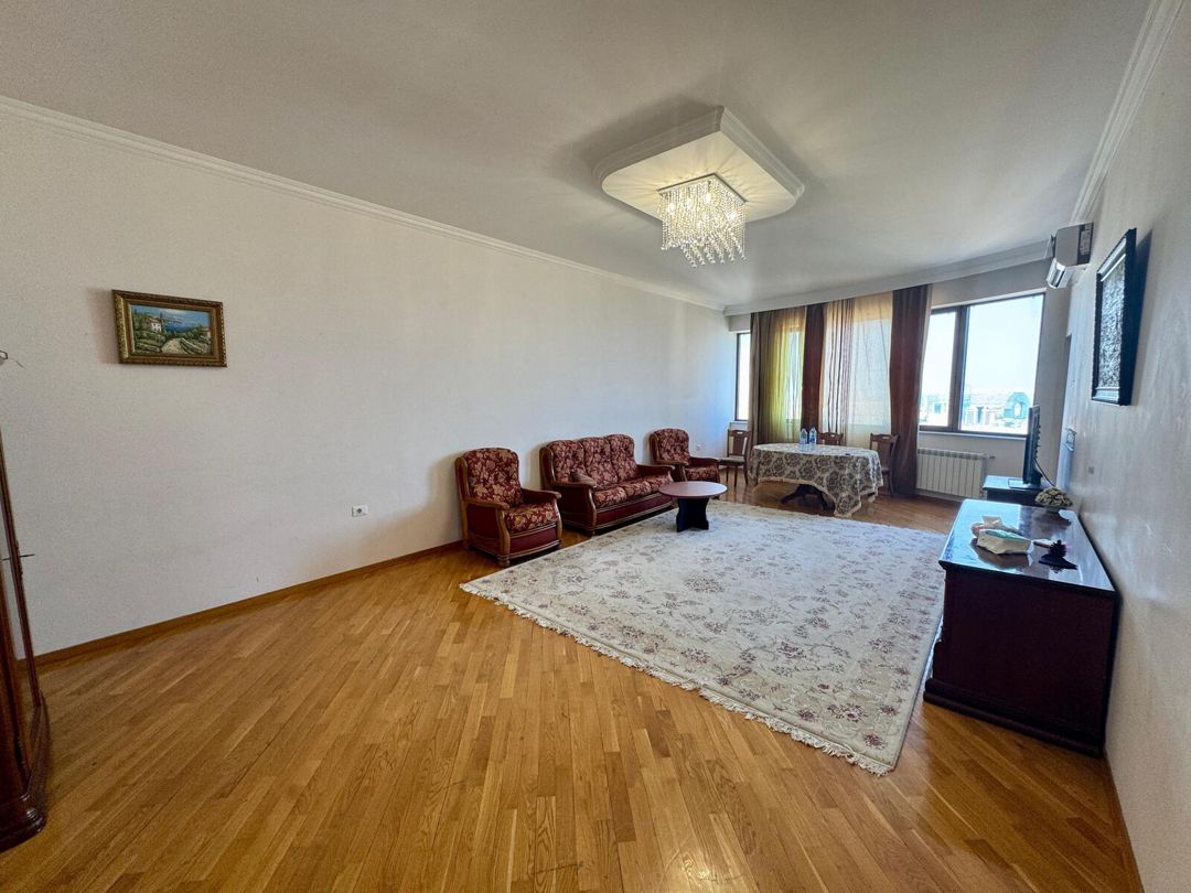 İcarəyə verilir 4 otaqlı yeni tikili 190 m² — Mənzil, Bakı (4)
