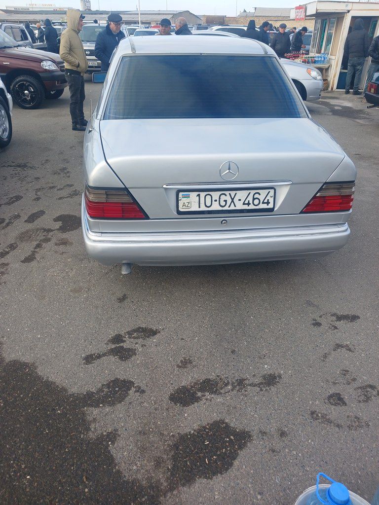 Mercedes E 220, 2.2 L, 1994 il, 553 000 km 10-GX-464 — Avtomobillər, Beyləqan (3)