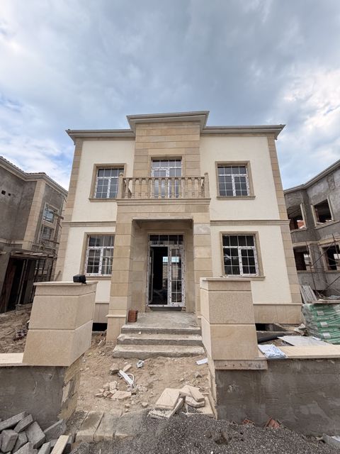 Satılır 8 otaqlı həyət evi/bağ evi 400 m² — Bakı