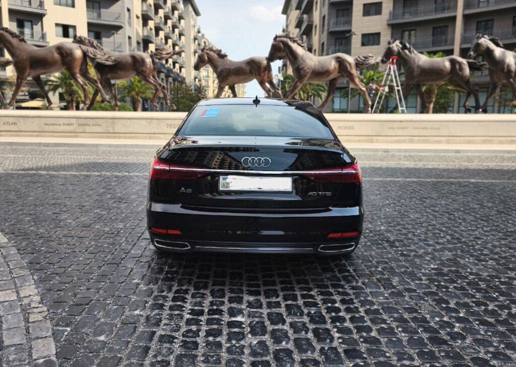 Audi A6, 2.0 L, 2019 il, 172 000 km — Avtomobillər, Bakı (4)