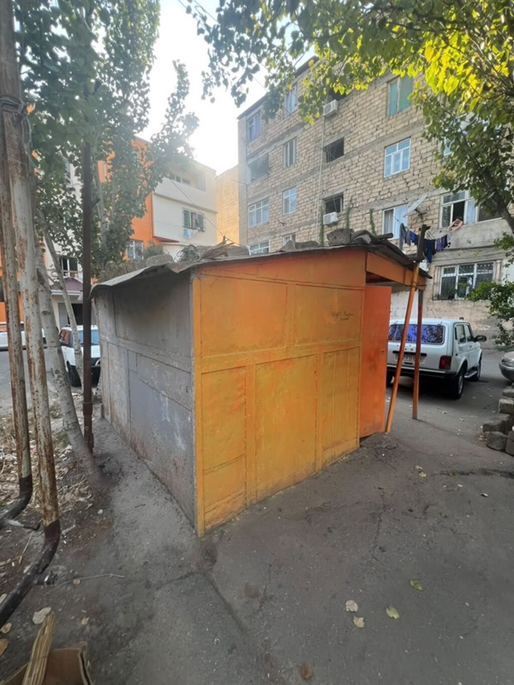 Metal konstruksiyalı köşk/konteyner tipli kiçik ticarət pavilyonu — Hazır konstruksiyalar, Bakı (4)