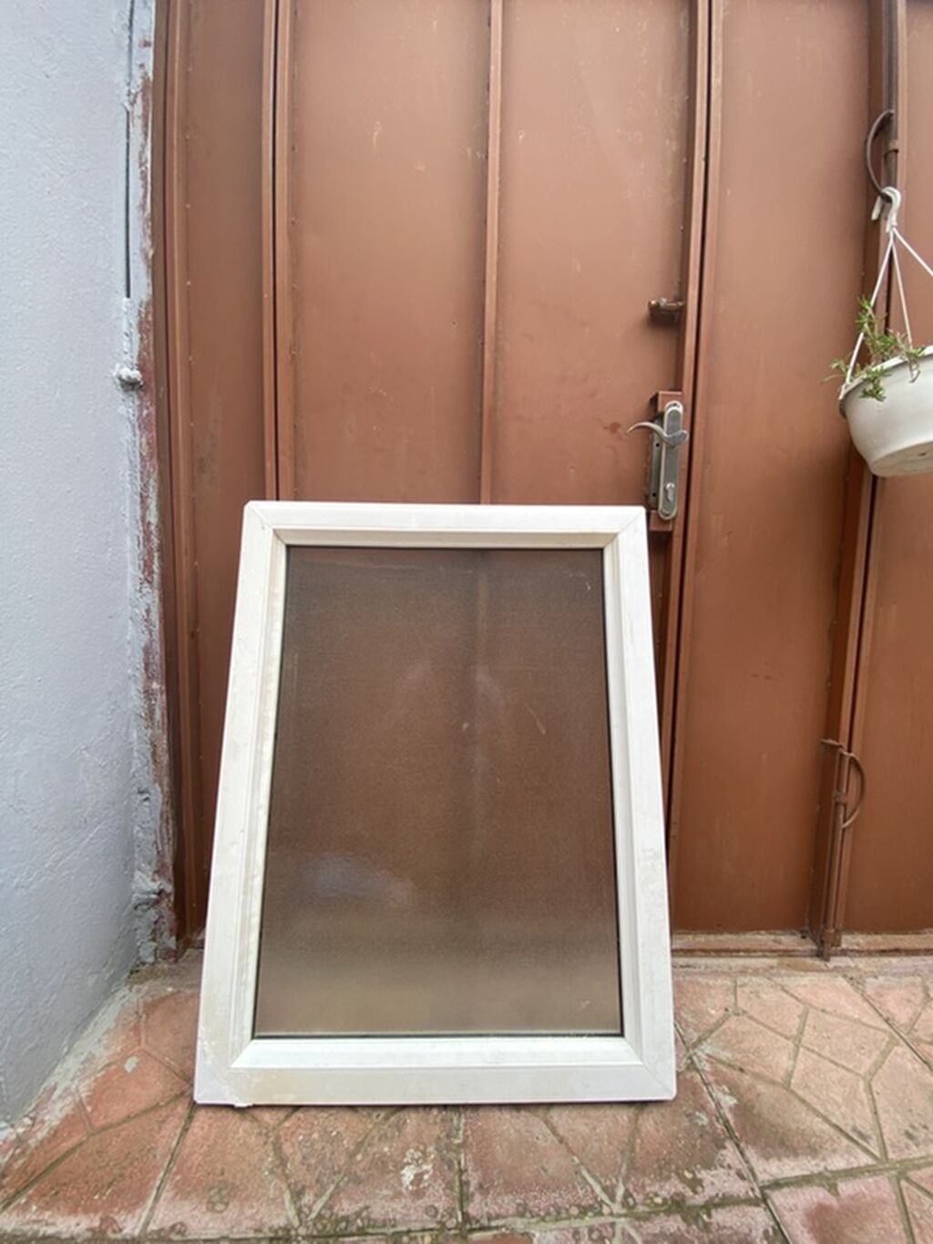 Ağ rəngli PVC (plastik) pəncərə çərçivələri və şüşə panellər dəsti — Pəncərələr, qapılar, balkonlar, Masazır (3)