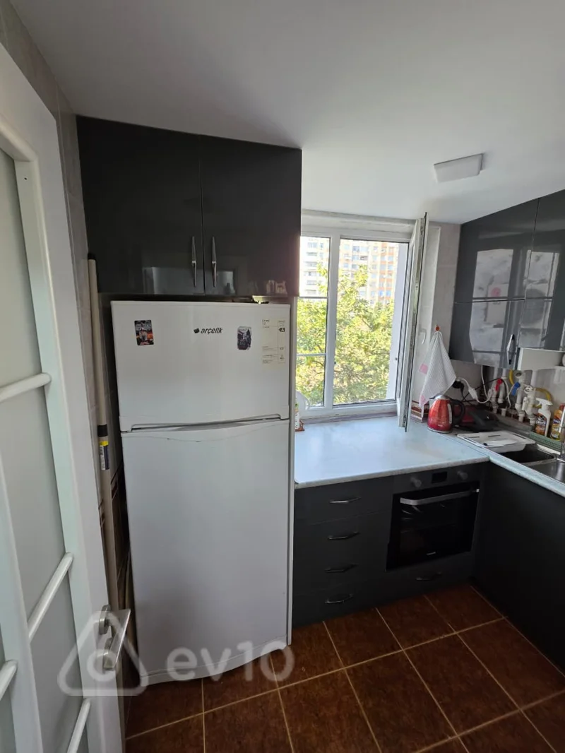 For sale: 3-room apartment (old building), 75 m² — Mənzil, Bakı (11)