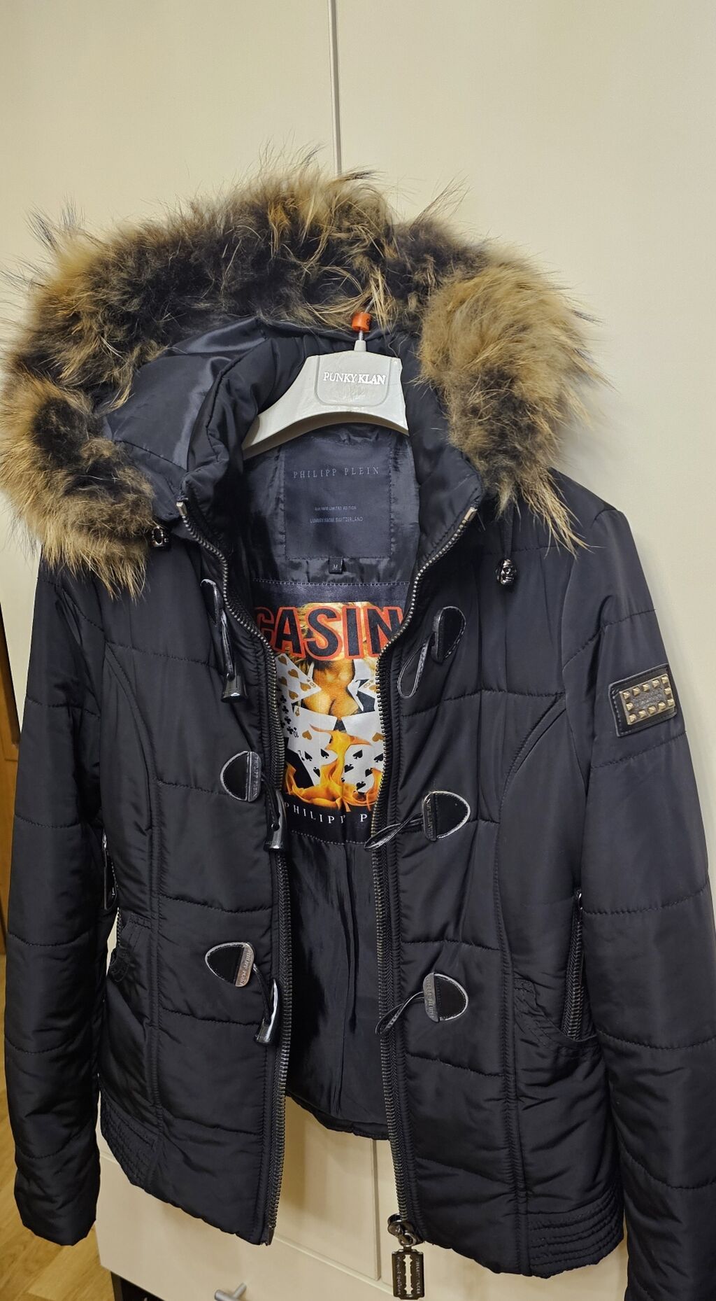 Qadın üçün isti gödəkçə"Philipp Plein".Yaxşı vəziyyətdədir.Mexi — Jaketlər, Bakı (2)