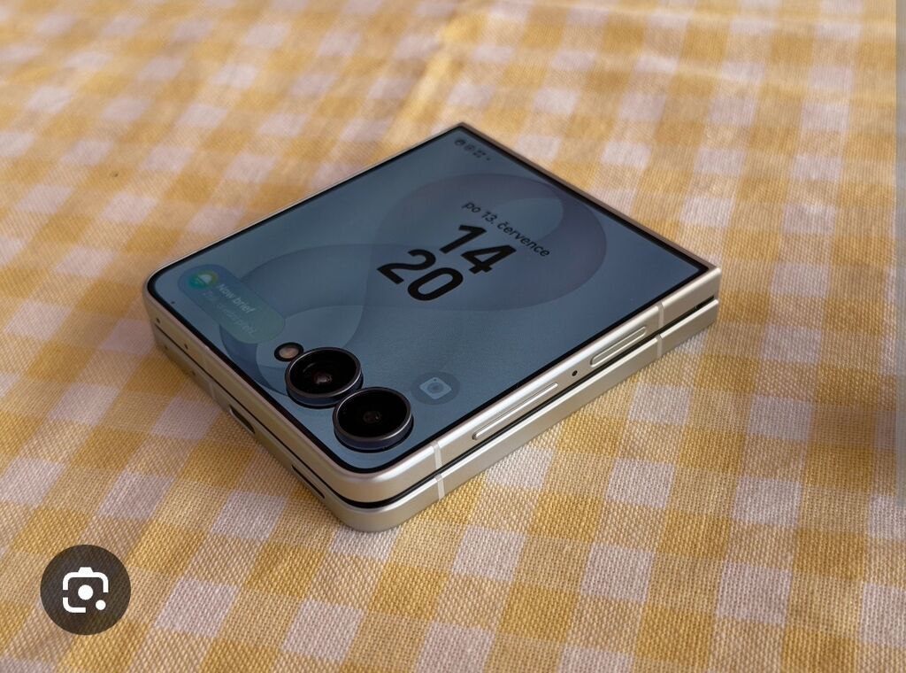 Kompakt qatlana bilən smartfon - Korpus: metal çərçivə, yığcam — Digər smartfonlar, Bakı