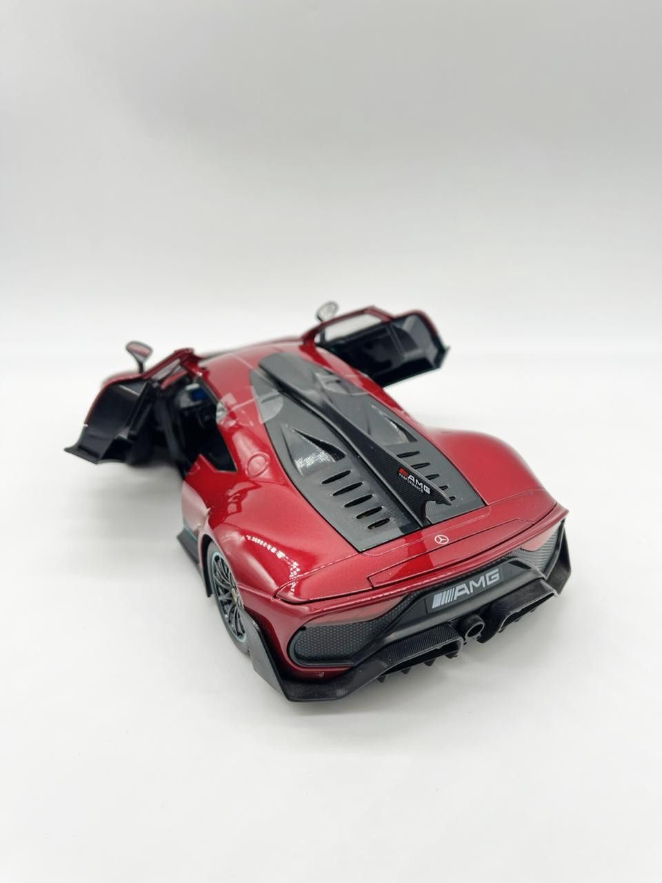 Maşın Mercedes-AMG ONE, metal, qırmızı — Mallar, Bakı (2)
