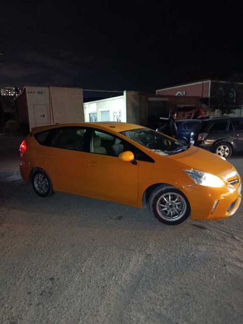 Toyota Prius V, 1.8 L, 1.3 kWh, 2014 il, 380 000 km — Sumqayıt