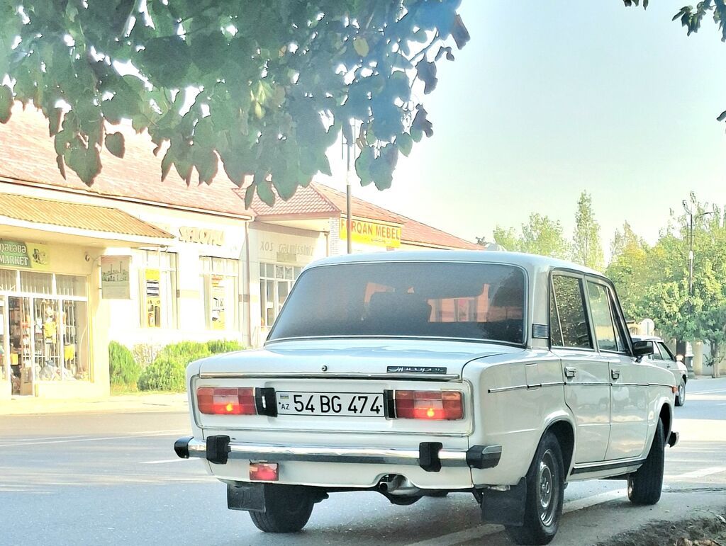 VAZ 2106, ağ rəng, klassik sedan Xüsusiyyətlər: - Kuzov: 4 qapılı 54-BG-474 — Avtomobillər, Sabirabad (2)