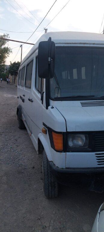 Mercedes 208 D, 2.4 L, 1992 il, 254 000 km 10-NH-851 — Avtomobillər, Bakı (4)