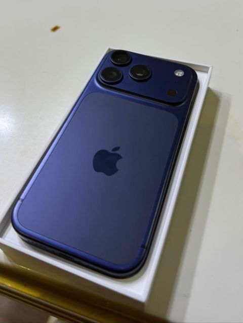 IPhone 17 Pro, Mavi, Face ID — Bakı