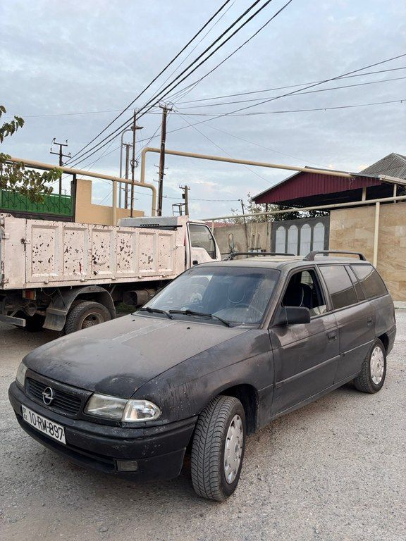 Opel Astra, 1.7 L, 1995 il, 358 000 km 10-RM-897 — Avtomobillər, Bakı (7)