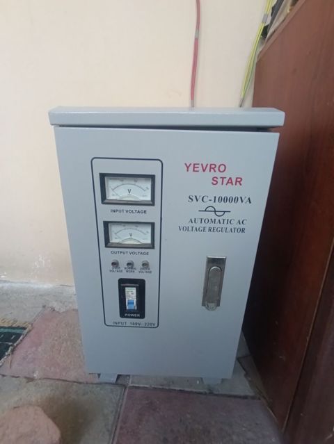 Yeni, Ev üçün, 1 faza, Gərginliy stabilizatoru, 220 V — Bakı
