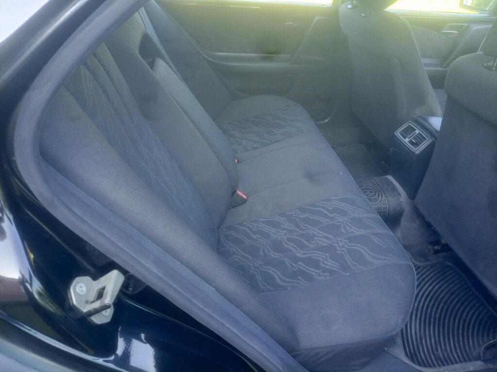 Mercedes E 240, 2.4 L, 1998 il, 443 090 km 90-LT-801 — Avtomobillər, Zaqatala (9)