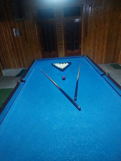 Rus billiards satilir ustunde herseyi verilir 850 manat — Masazır