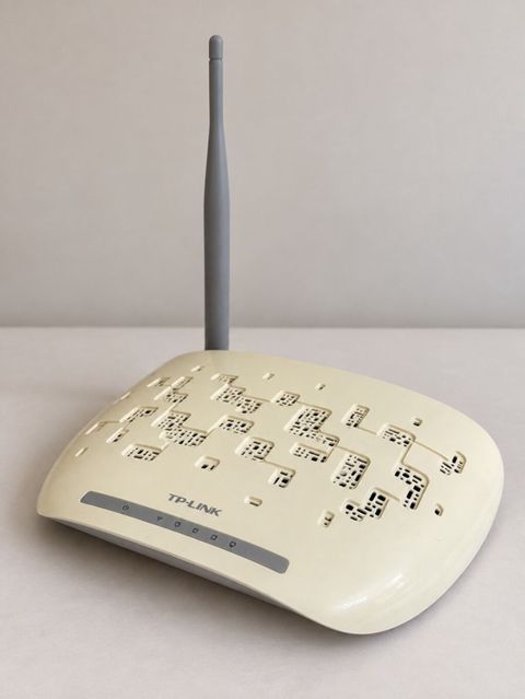TP-Link Wi-Fi router satılır. Tam işlək vəziyyətdədir. Əlaqə üçün — Bakı
