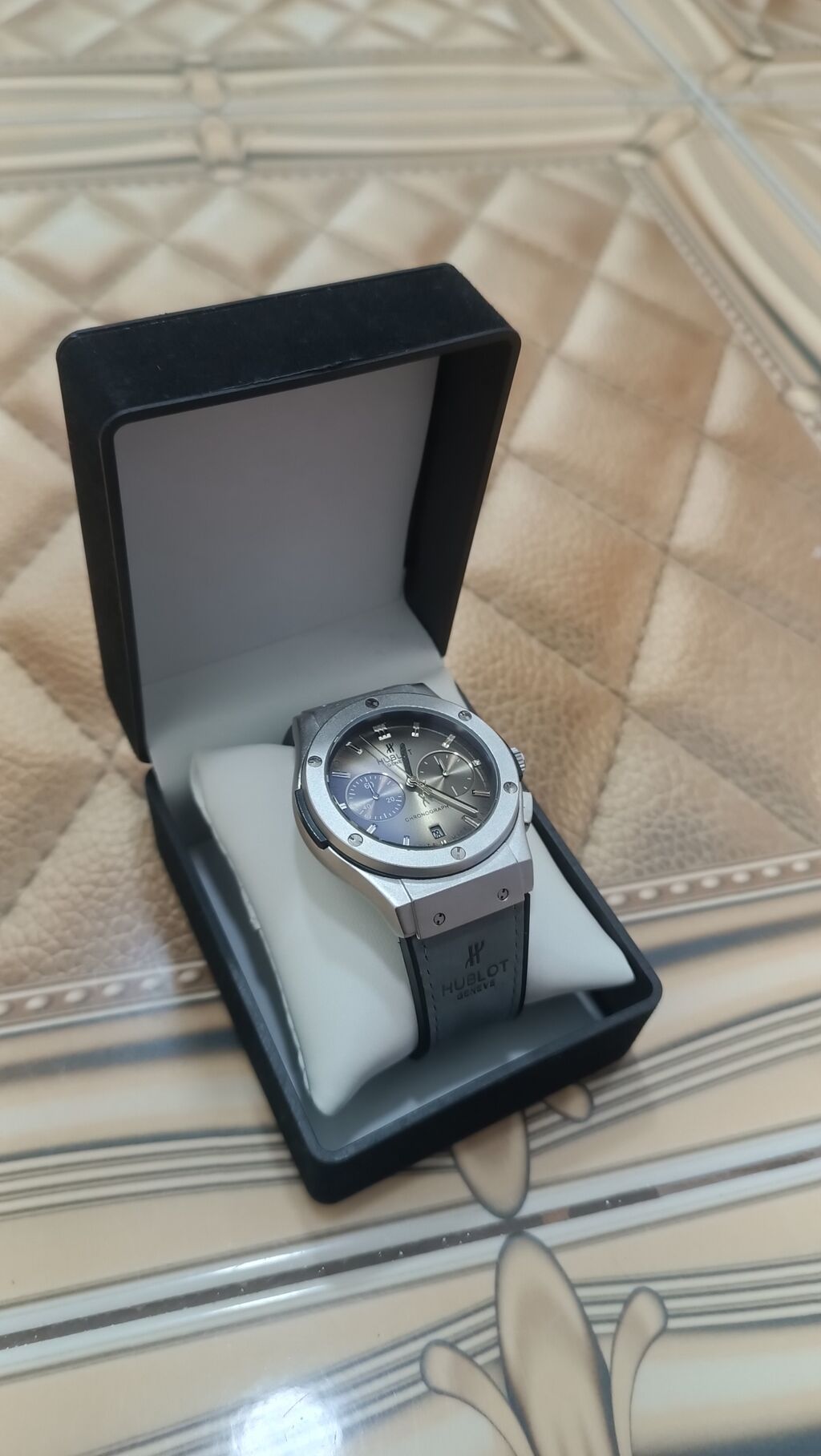 Yeni, Qol saatı, Hublot, rəng - Boz — Qol saatları, Mehdiabad (5)