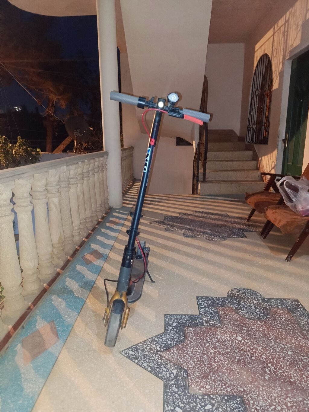 Elektrik skuteri – “Shimano” yazılı gövdə, qatlanan konstruksiya — Skuterlər, Bakı (6)