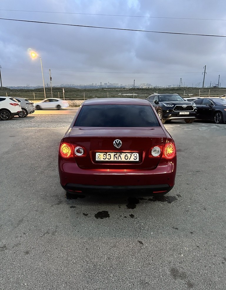 Volkswagen Jetta, 2010 il, 282000 km, 1.6 L 99-NR-879 — Avtomobillər (2)