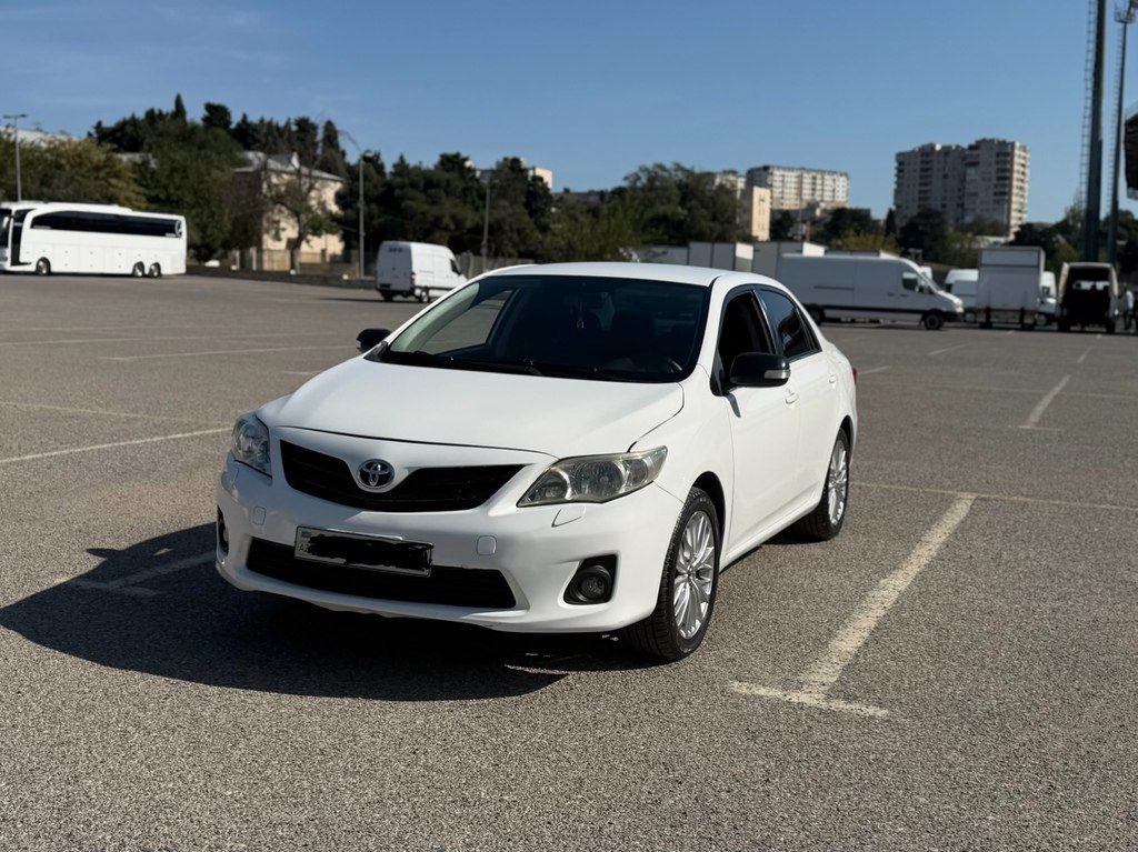 Toyota Corolla, 1.6 L, 2013 il, 255 000 km — Avtomobillər, Bakı (2)