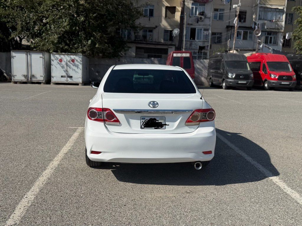 Toyota Corolla, 1.6 L, 2013 il, 255 000 km — Avtomobillər, Bakı (5)