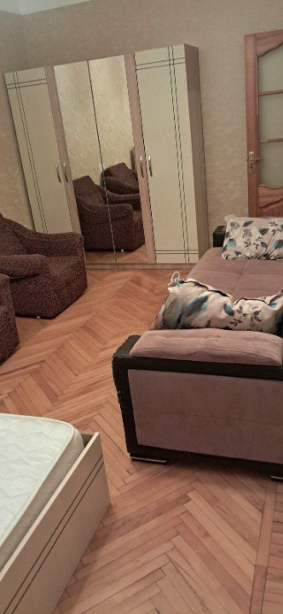 İcarəyə verilir 3 otaqlı köhnə tikili 80 m² — Mənzil, Bakı (2)