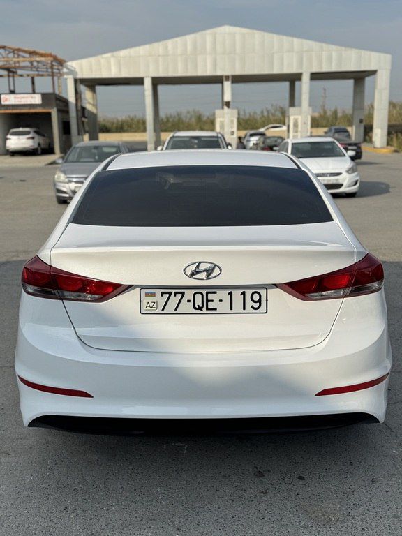 Hyundai Elantra, 2.0 L, 2018 il, 204 387 km 77-QE-119 — Avtomobillər, Bakı (2)