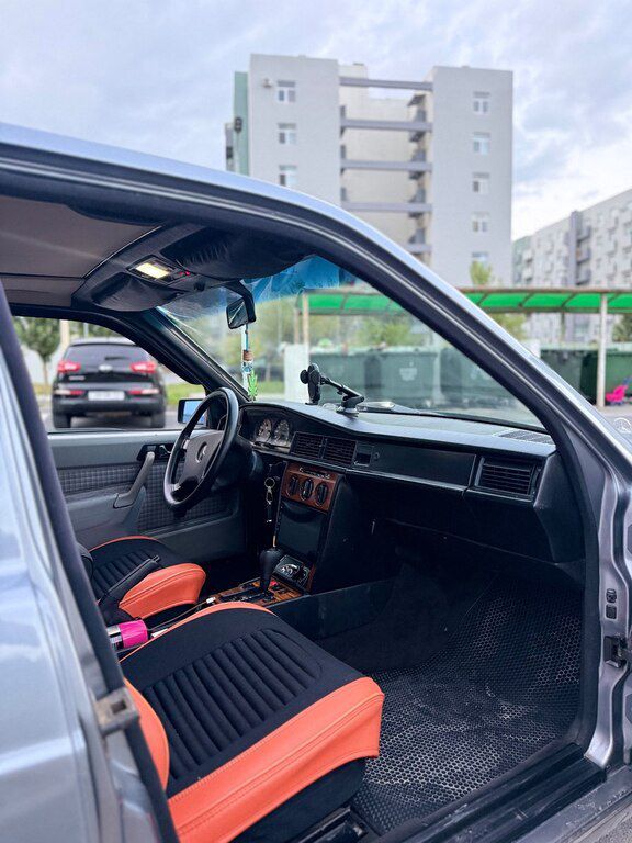 Mercedes 190, 2.0 L, 1992 il, 485 000 km 77-ON-394 — Avtomobillər, Bakı (4)