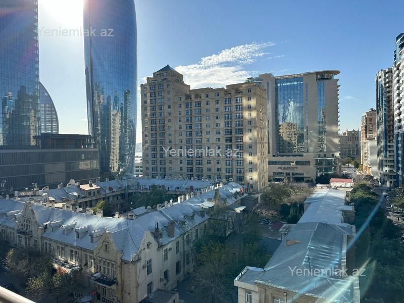 Kirayə 3 otaqlı Bina evi menzil (Yeni tikili), 185 m², Səbail rayonu — Mənzil, Bakı (3)