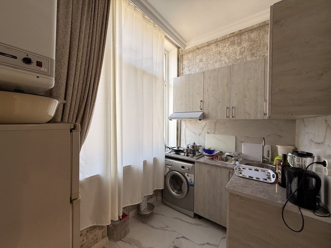 Satılır 2 otaqlı köhnə tikili 60 m² — Mənzil, Bakı (6)