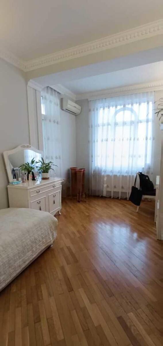 Satılır 4 otaqlı yeni tikili 200 m² — Mənzil, Bakı (9)