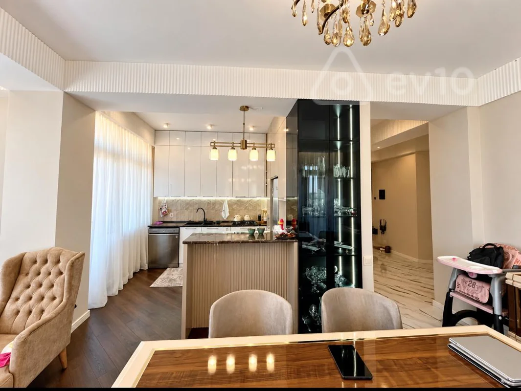 3 otaqlı mənzil, 99 m², Baki Səttar Bəhlulzadə kucəsi — Bakı