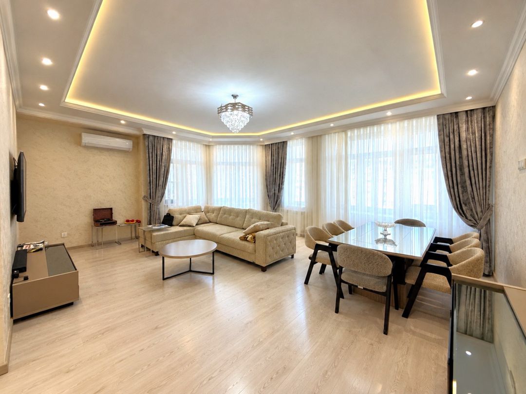 Satılır 3 otaqlı yeni tikili 150 m² — Mənzil, Bakı (3)