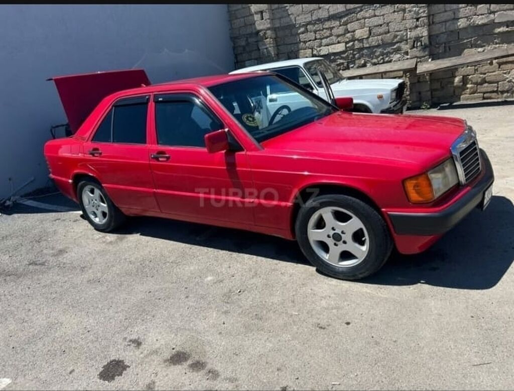 Mercedes-Benz 190 (W201): 2 l 1992 il Sedan 99-MM-378 — Avtomobillər, Digah (3)