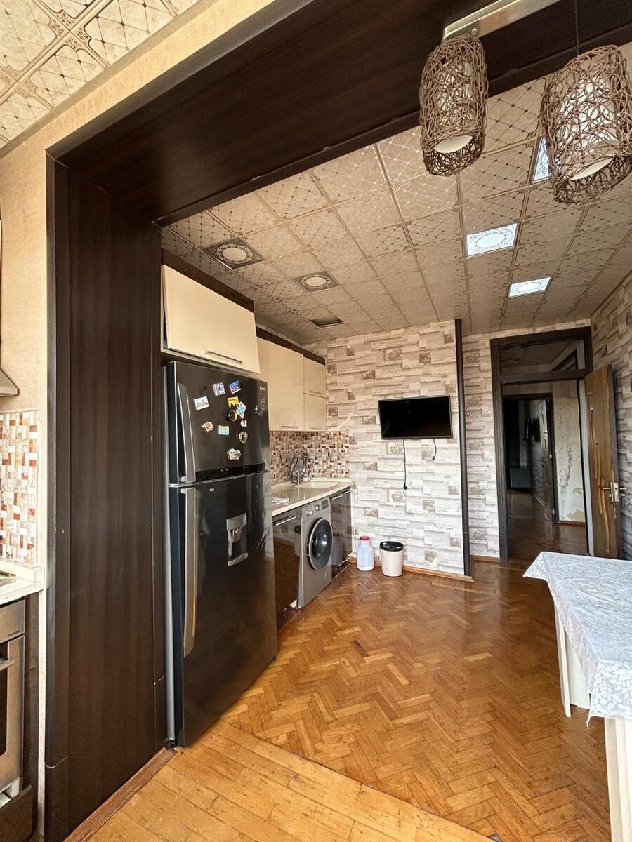 Satılır 4 otaqlı köhnə tikili 115 m² — Mənzil, Bakı (6)
