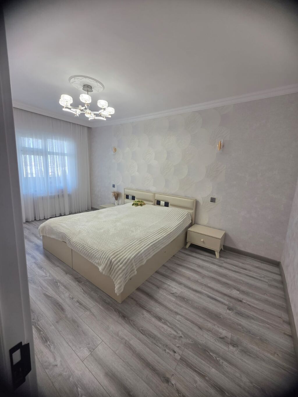 Bakı, Bakıxanov qəs., 3 otaqlı, Köhnə tikili, m. Neftçilər, 75 kv. m — Mənzil, Bakı (7)