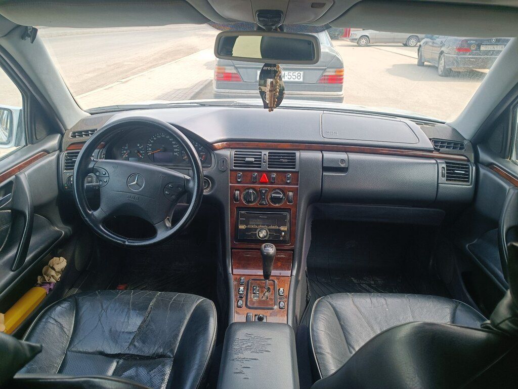Mercedes E 240, 2.6 L, 2000 il, 407 240 km 90-ON-337 — Avtomobillər, Qazax (5)