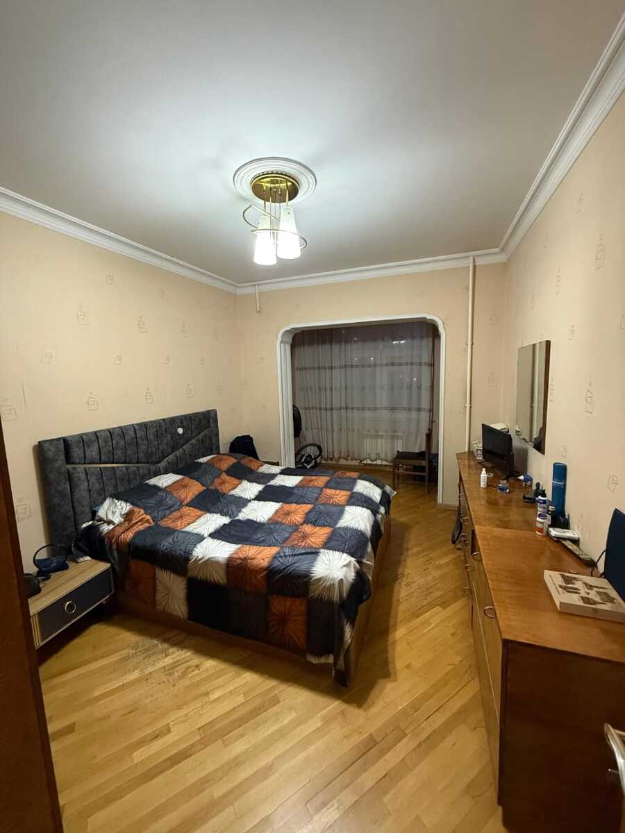 Satılır 4 otaqlı köhnə tikili 105 m² — Mənzil, Bakı (11)
