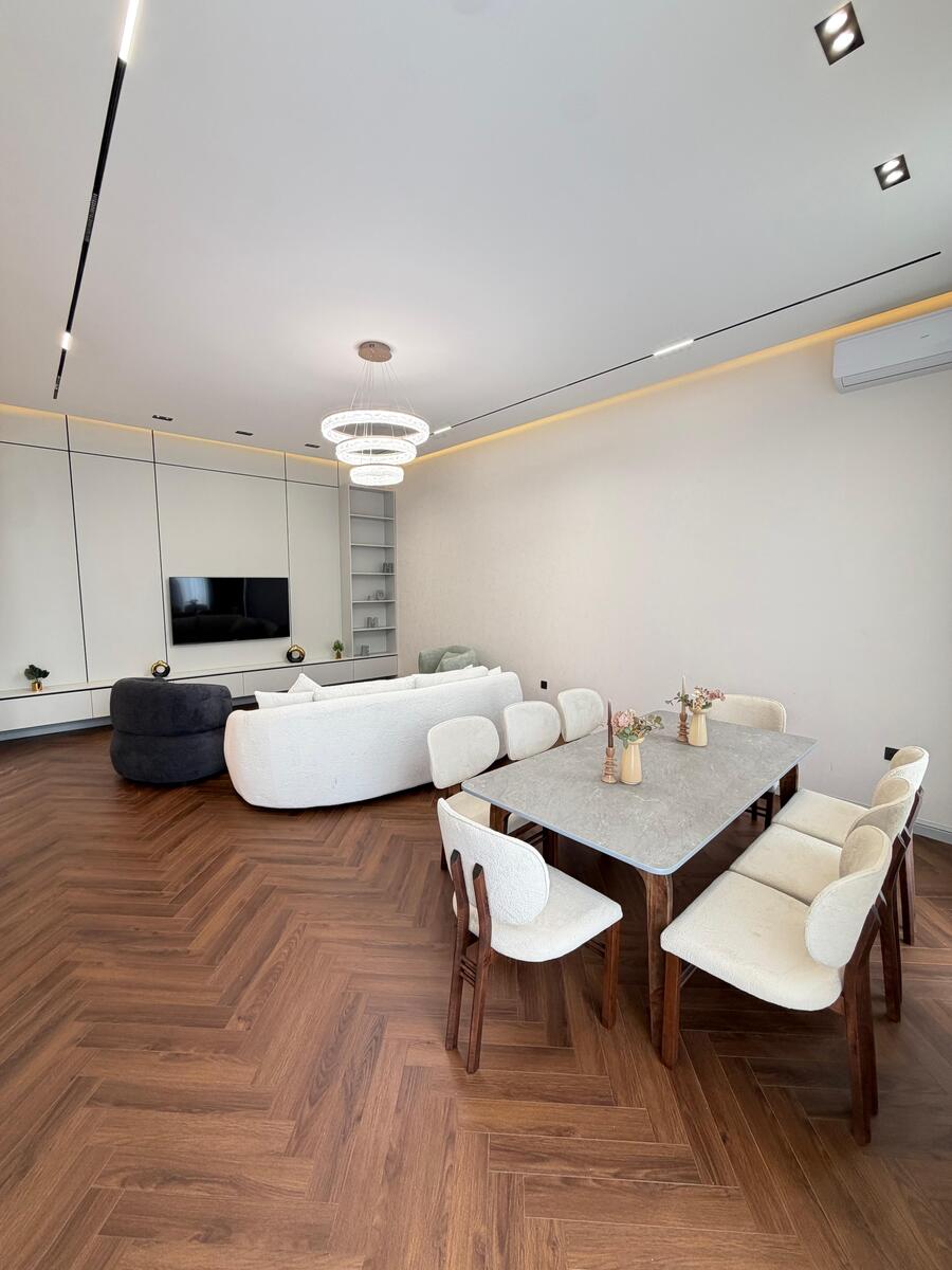 Satılır 4 otaqlı həyət evi/bağ evi 195 m² — Ev, villa, Bakı (12)