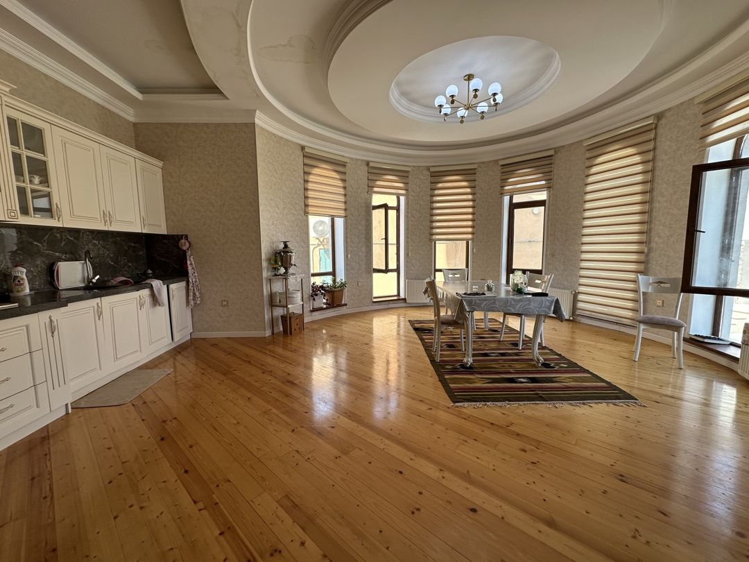 Satılır 9 otaqlı həyət evi/bağ evi 800 m² — Ev, villa, Bakı (7)