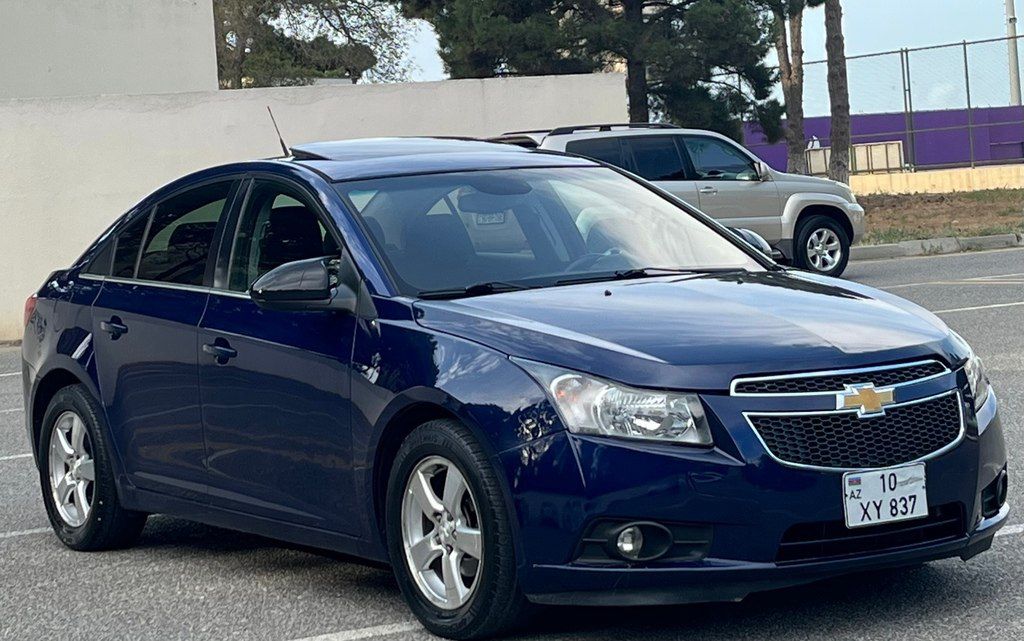Chevrolet Cruze, 1.4 L, 2011 il, 328 300 km 10-XY-837 — Avtomobillər, Sumqayıt (6)