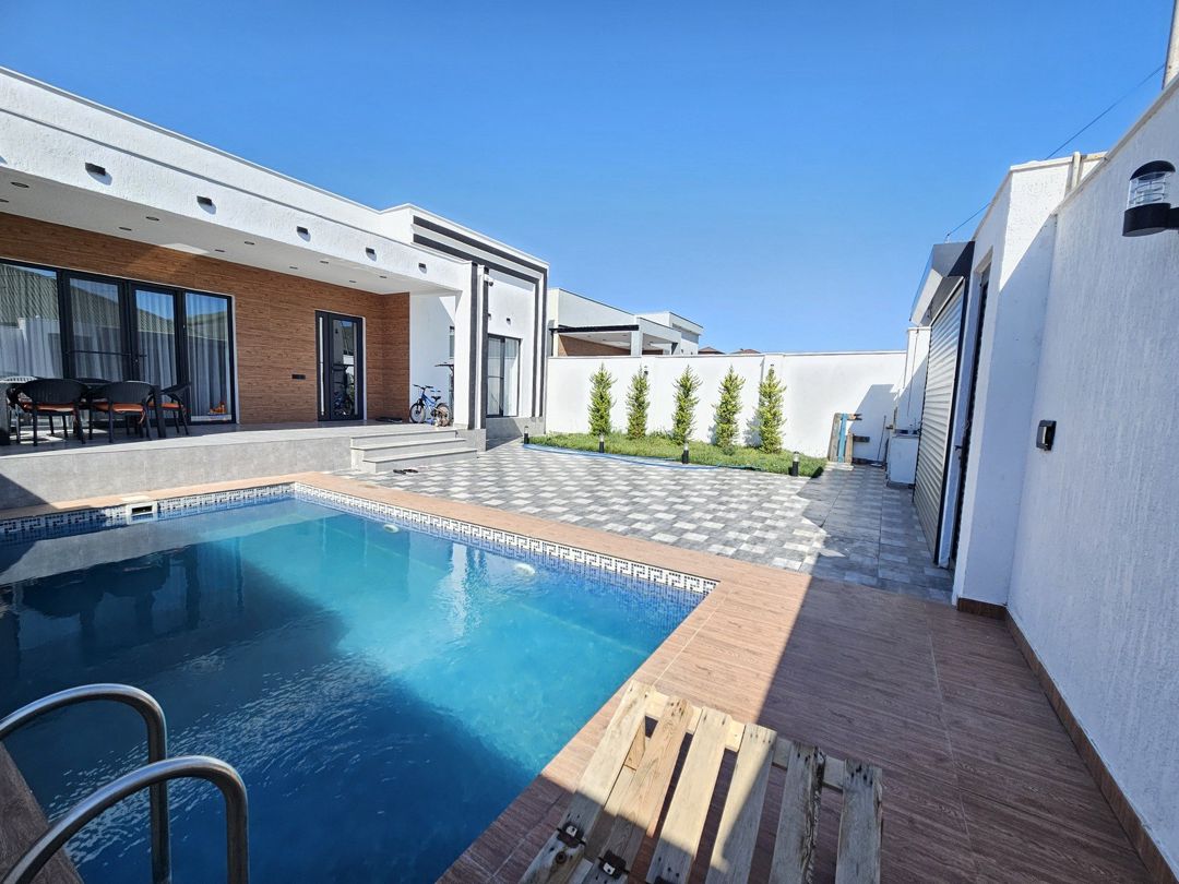 Satılır 4 otaqlı həyət evi/bağ evi 160 m² — Ev, villa, Bakı (7)