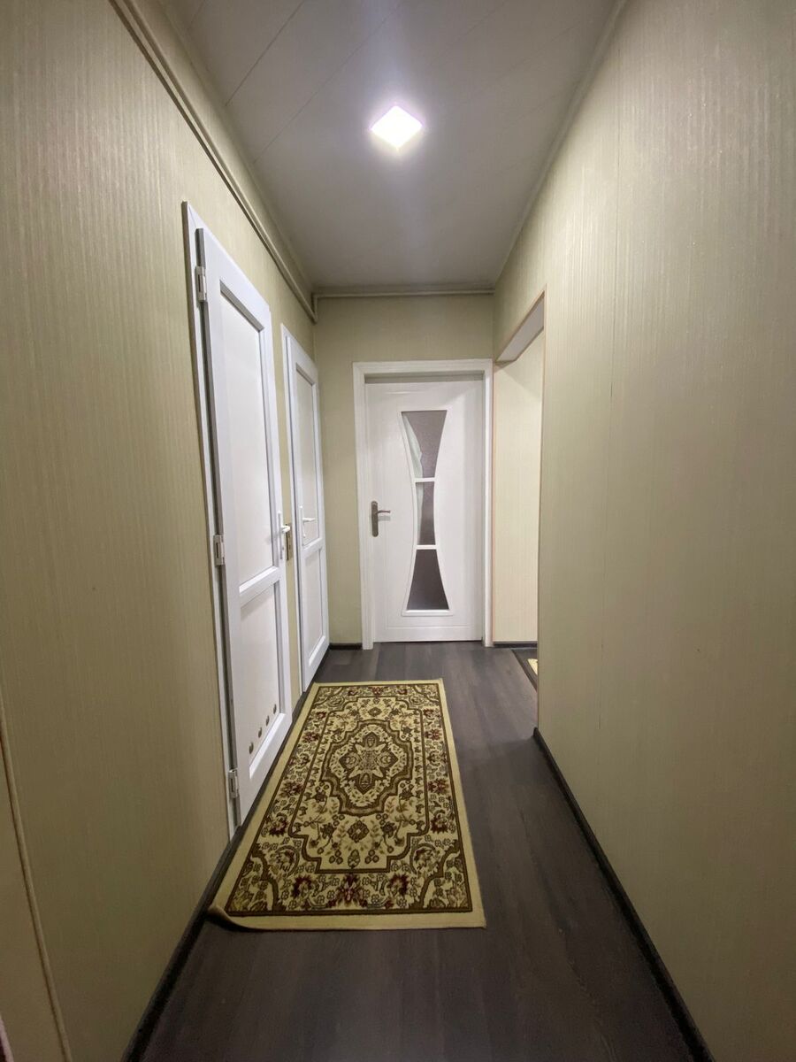 Satılır 5 otaqlı köhnə tikili 100 m² — Mənzil, Bakı (2)