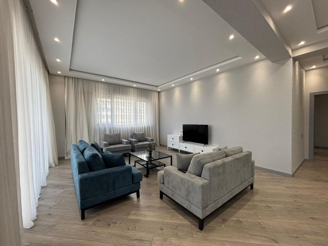 İcarəyə verilir 3 otaqlı yeni tikili 160 m² — Mənzil, Bakı (6)