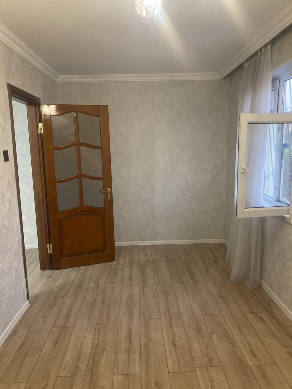 8 ci km qesebesi Cemsıd Naxcıvanskı Kucesı 70 nomreli mektebe — Mənzil, Bakı (6)