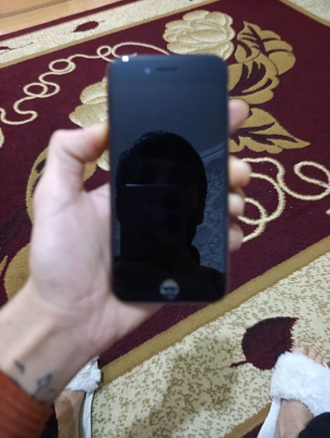 IPhone 8, 64 GB, Jet Black, Qırıq, Barmaq izi — Xırdalan