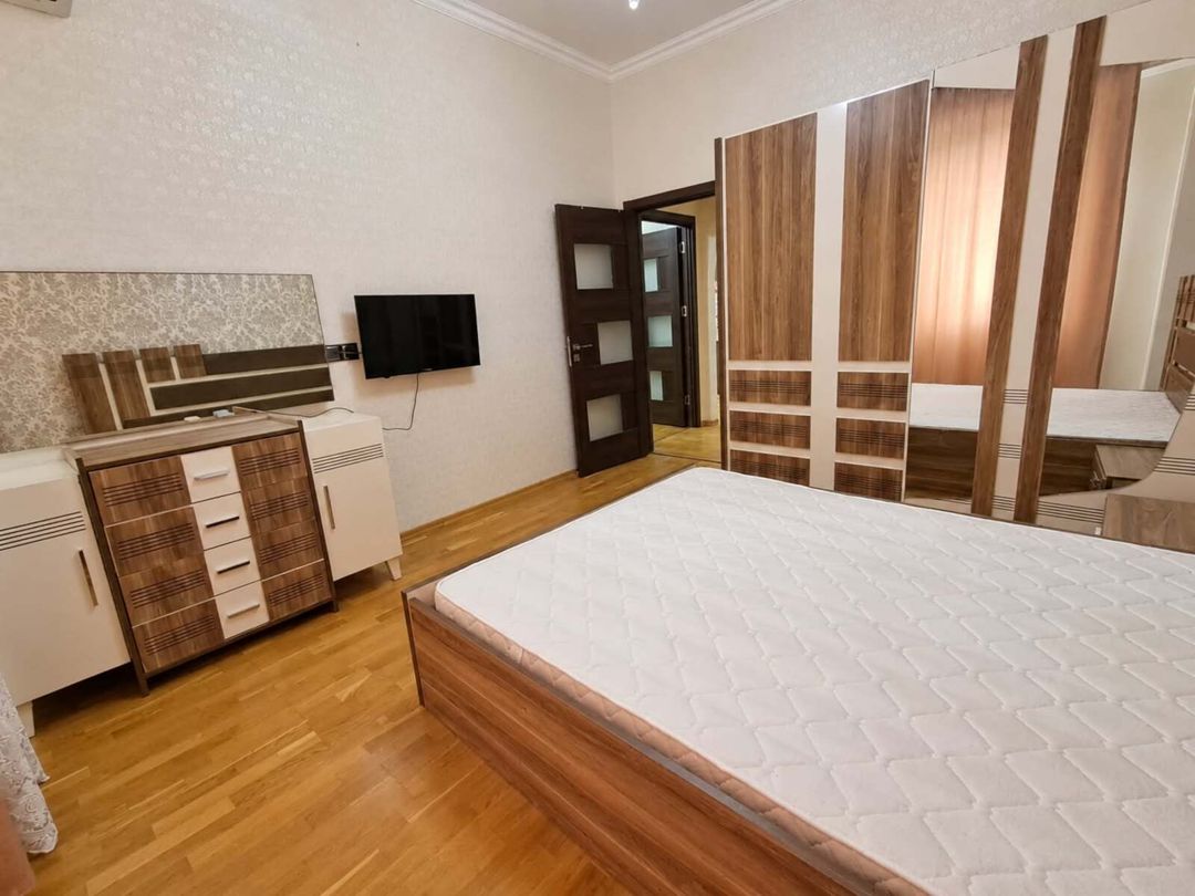 İcarəyə verilir 3 otaqlı yeni tikili 110 m² — Mənzil, Bakı (7)
