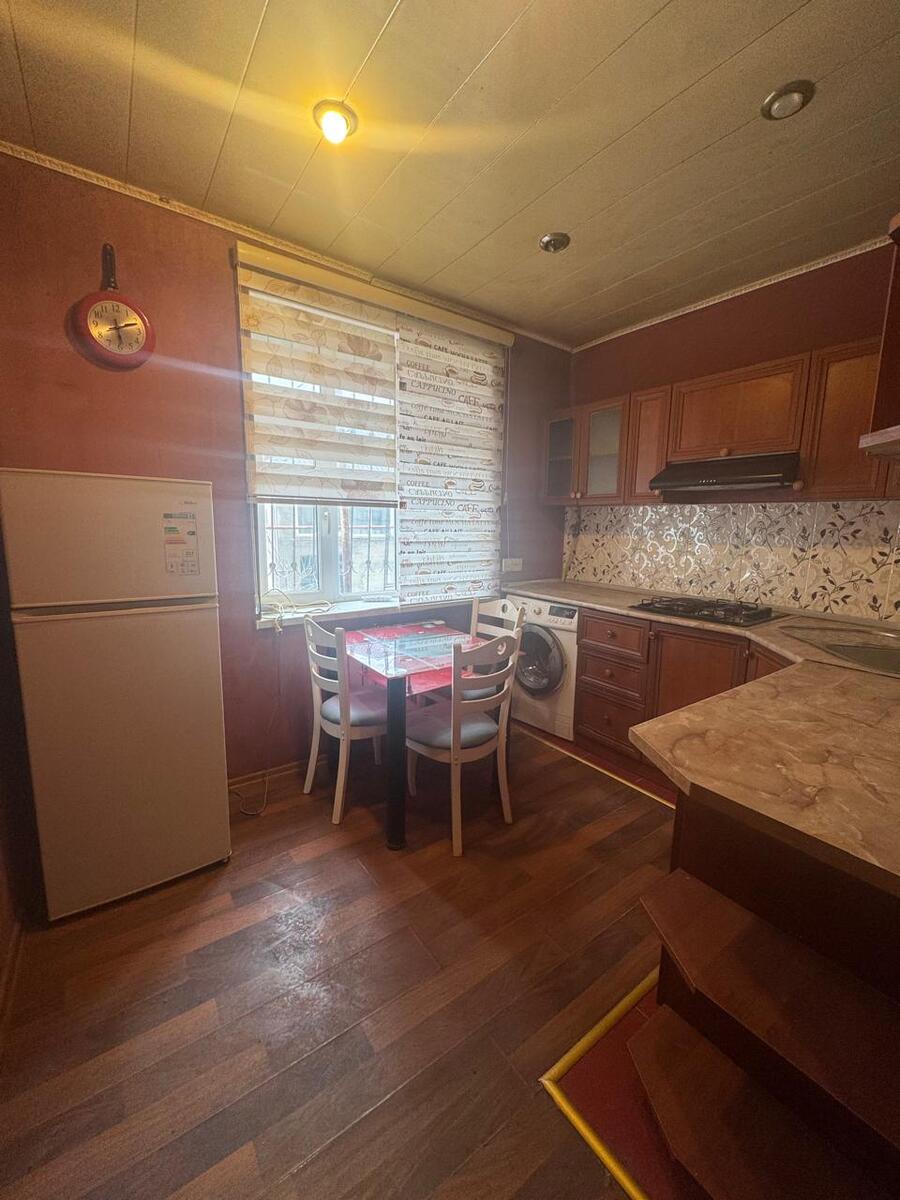 Satılır 1 otaqlı köhnə tikili 42 m² — Mənzil, Bakı (10)